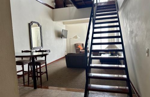 Leuro Apartment | Duplex Vintage en el corazón de Miraflores
