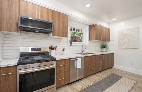 Old Southwest House | Dusk & Day Spa: A Luxe Home & Rentable Spa near The Truckee River and Downtown