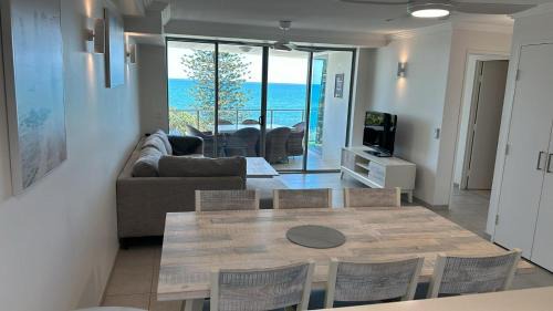 Bargara Apartment | Dwell @ 22, Oceanfront Apartment