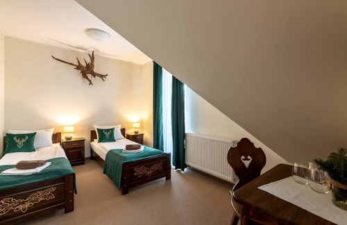 Bialka Tatrzanska House | Dworek Mysliwski Hubert