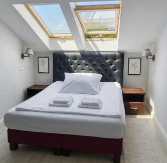 Namysłow Hotel | Dworek Różany Hotel & Restauracja