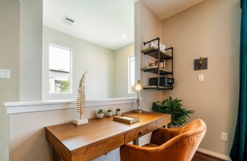 Greater East End House | **DWTN Hideout So Fresh and so Clean Clean! Luxury and Spacious