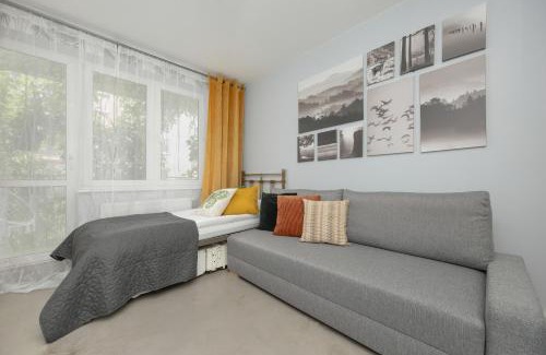 Bialoleka Apartment | Dwupiętrowy Apartament dla 7 osób z ogródkiem by Noclegi Renters