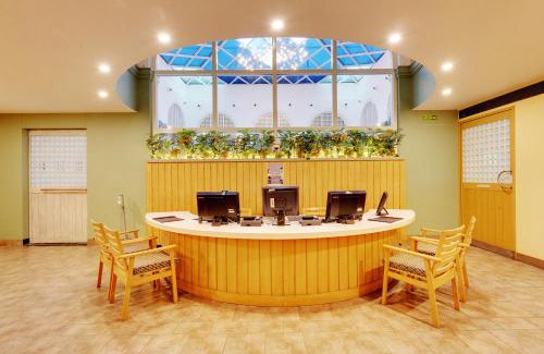 Pune Hotel | E-Square The Fern Pune, Series by Marriott