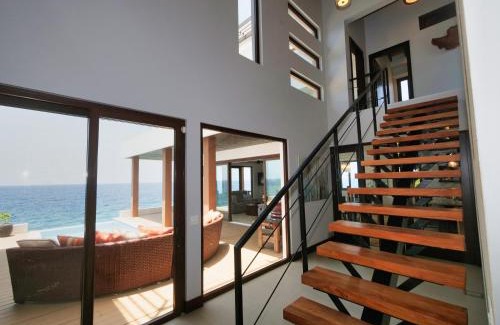 Lighthouse Estates Villa | Eagle Ray - A Luxurious Waterfront Villa,