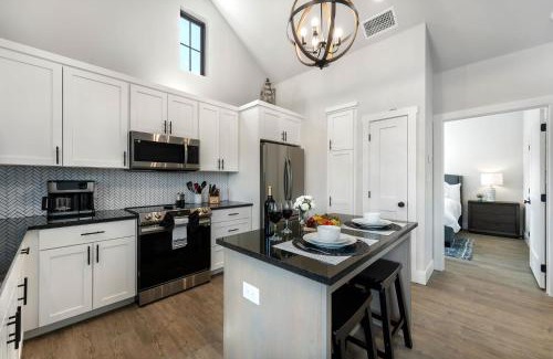 Fredericksburg House | Eagle's Resting - Hot Tub Close to 290 Wine Trail