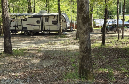 Board Camp RV Rental | Eagles Nest #1 Camper
