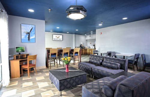 Statesboro Hotel | Eagles Nest Inn