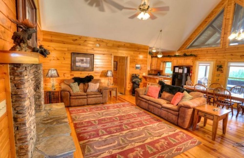 Sautee Nacoochee Cabin | Eagles Nest - Mountain Top Luxury Cabin Near Alpine Helen