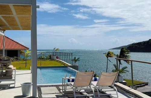 Tartane Villa | EAST KEYS - Villa Jamming, piscine à débordement et accès privé à la mer