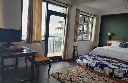 Dharamshala Apartment | East Wing at Bímil/East