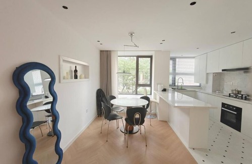 Shanghai Apartment | Eastern Hub - Designer Apartment with Open Kitchen and Super Large Sofa