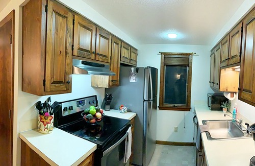 Grantham House | Eastman Lakeside Condo. Fabulous location! Use of 4 kayaks. Short walk to beach.