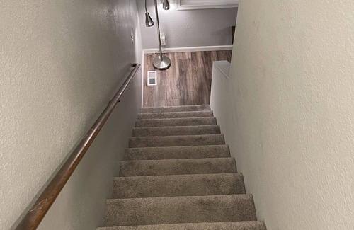 Abbott Loop House | Easy Access to Trails- Centrally Located Lower Hillside 3 BR.