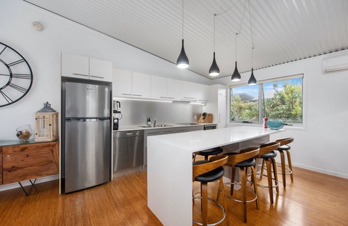 Casuarina Villa | EASY BREEZY BEACH SHACK 11 - STROLL TO BEACH