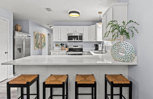 Kiska Beach House | Easy Breezy - Close to Beach