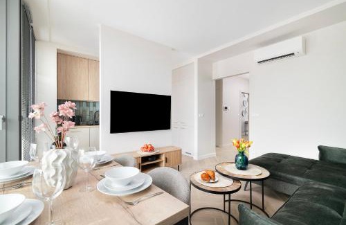 Srodmiescie Apartment | Easy Rent Apartments - Reduta Verde, Free Parking, 2 bedroom, 24h Check-in