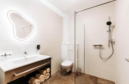 Hoechst Apartment | Easy Room - Self Check In - Out