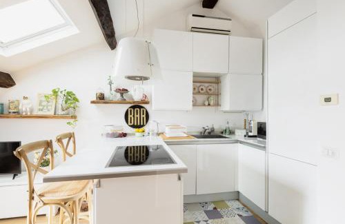 Tricolore Apartment | Easylife - Rifugio di stile&comfort con terrazzo