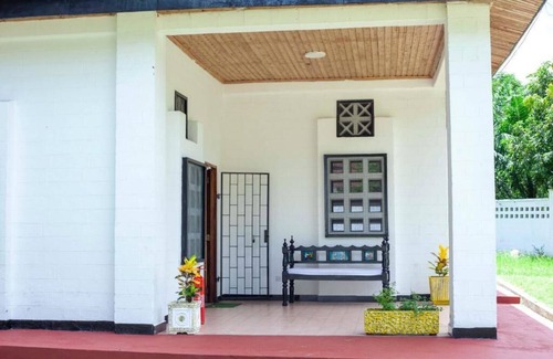 Mbezi Beach House | EAZY BREEZY BACKPACKERS 3 Bedrooms House