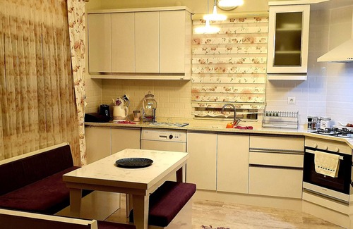 Nar Villa | Ebruli Cennet Bahçesi