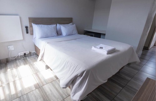 Kempton Park Hotel | Ecomotel O.R.Tambo