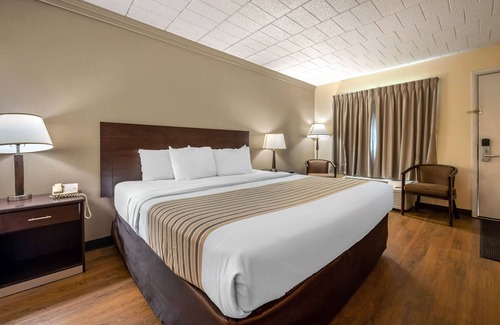 Shamokin Dam Hotel | Econo Lodge And Suites Shamokin Dam - Selinsgrove