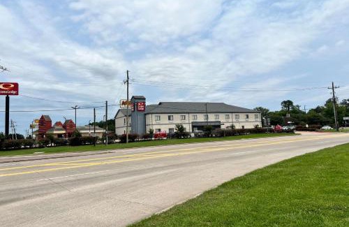 Beaumont Cabin | Econo Lodge Beaumont I-10 South