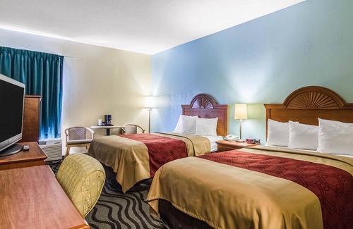 Darien Hotel | Econo Lodge Darien