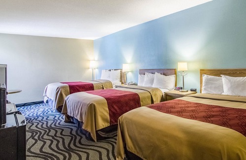 Darien Hotel | Econo Lodge Darien