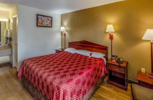 Goose Creek Cabin | Econo Lodge