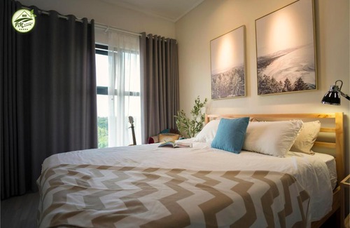 Long Hung Apartment | Ecopark Homestay - P&N Getaway Condo with Pool