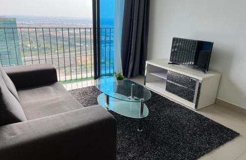 Shah Alam Apartment | ECOZY SUITE 3 - Trefoil Setia Alam Near Setia City Mall & Setia Convention Centre