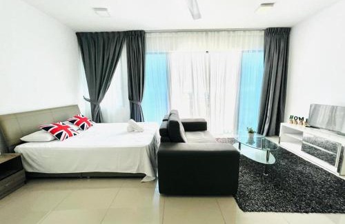 Shah Alam Apartment | ECOZY SUITE 3 - Trefoil Setia Alam Near Setia City Mall & Setia Convention Centre
