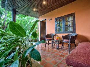 Bophut Resort | Eden Bungalows Fisherman's village