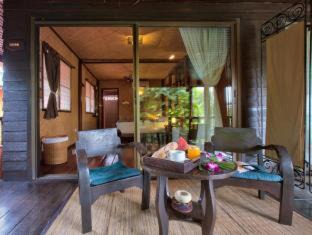 Bophut Resort | Eden Bungalows Fisherman's village