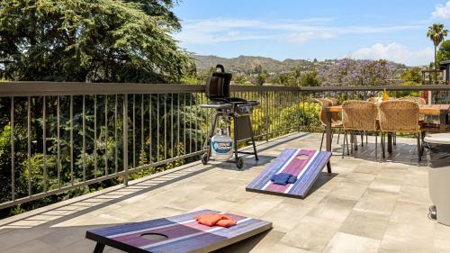 Los Feliz House | Edendale by AvantStay Urban Hilltop Oasis w Amazing Views in 3 of Los Feliz