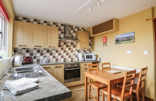 Saint John's Town of Dalry Cottage | EDGE HILL, pet friendly, with open fire in St. John's Town Of Dalry