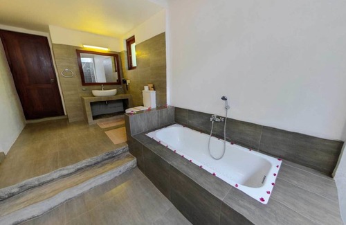 Sigiriya Hotel | Ehalagala Lake Resort