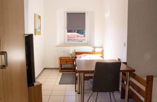 Schmidmuhlen Bed & Breakfast | Einladene Fremdenzimmer mit Außengastronomie