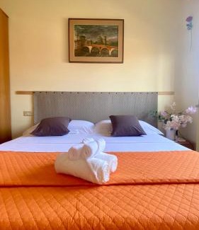 Borgo Venezia Apartment | EJ Station Corner