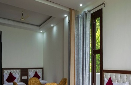 Arki House | Ekaant Cafe and Guest House