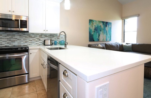 Wailea Apartment | Ekahi 8F, Oceanview Studio, extremely close to Beach and Main Pool! 2nd Floor