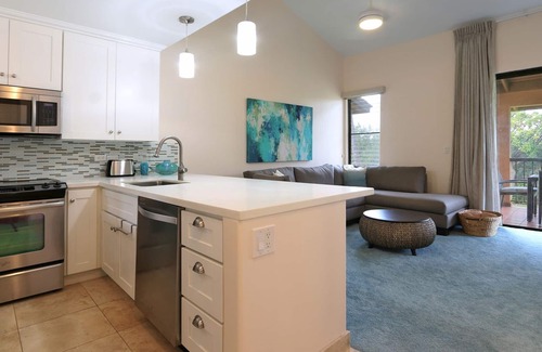 Wailea Apartment | Ekahi 8F, Oceanview Studio, extremely close to Beach and Main Pool! 2nd Floor