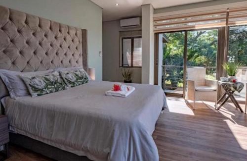 La Lucia House | Ekuthuleni Modern Christian Guesthouse with seaview