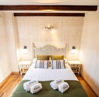 Cereceda Hotel | El Balcón Del Profesor By Silastur