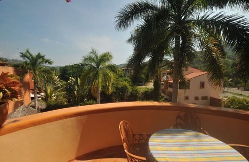 Playa Las Gatas Apartment | El Cedro Deluxe Suite w/Kitchenette at Villas Los Arcos by Playa La Ropa