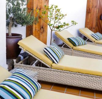 Arrecife Hotel | El Charco Suites