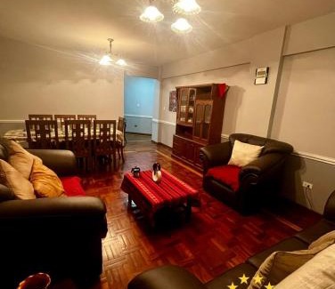 Cochabamba Apartment | El Hogar - Sucursal Calle Julio Mendez y Obispo Anaya con Garaje cubierta