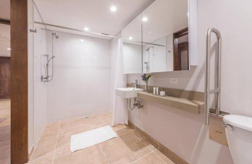 Patio Bonito Hotel | El Tesoro Medellín Hab314 by Letoh